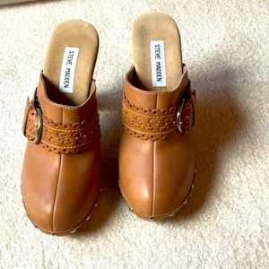 Steve Madden heeled clogs